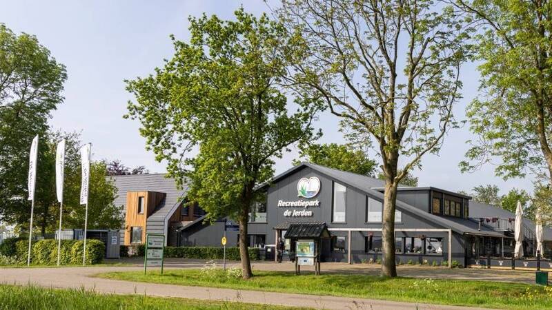 Stekelbos stacaravans en chalets