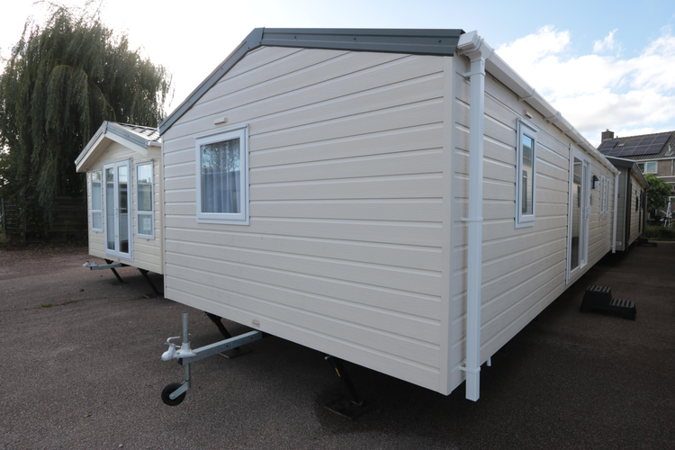 Neu stacaravan Europäischer Wacholder (886189) 