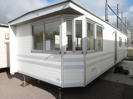 Likon Albatros, een Occasion stacaravan voor 3.950 euro - Uit voorraad leverbaar