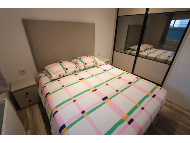 Stekelbos stacaravans en chalets