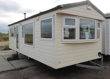 Europa Azure  De Luxe, een Occasion stacaravan voor 16.450 euro - Uit voorraad leverbaar