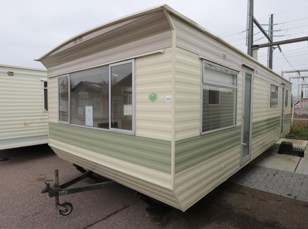 AMS, een Occasion stacaravan voor 4.950 euro - Uit voorraad leverbaar