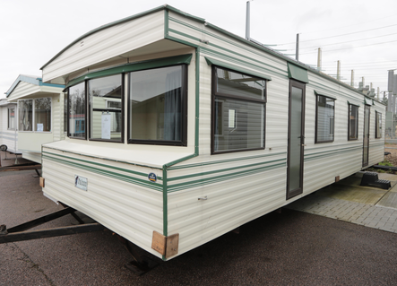 Atlas Falcon, een Occasion stacaravan voor 2.950 euro - Uit voorraad leverbaar