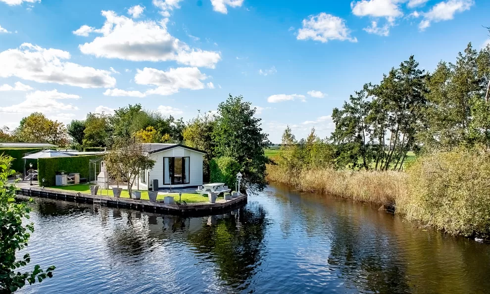 Caravanpark Achterbos B. V. (Vinkeveen)