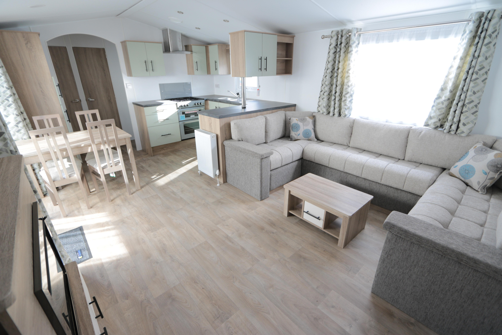 Neu stacaravan Europäischer Wacholder (886189) 