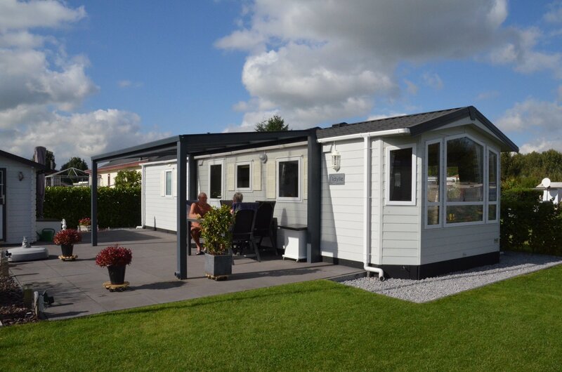 Stekelbos stacaravans en chalets