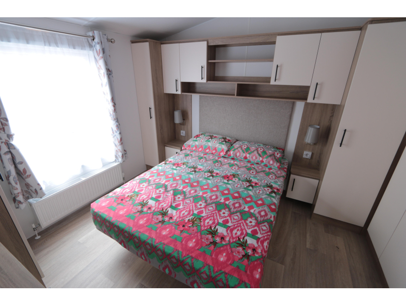 Stekelbos stacaravans en chalets