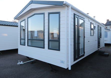 Stebo Chalet  Bouwjaar: 2023, een Occasion chalet voor 35.950 euro - Uit voorraad leverbaar