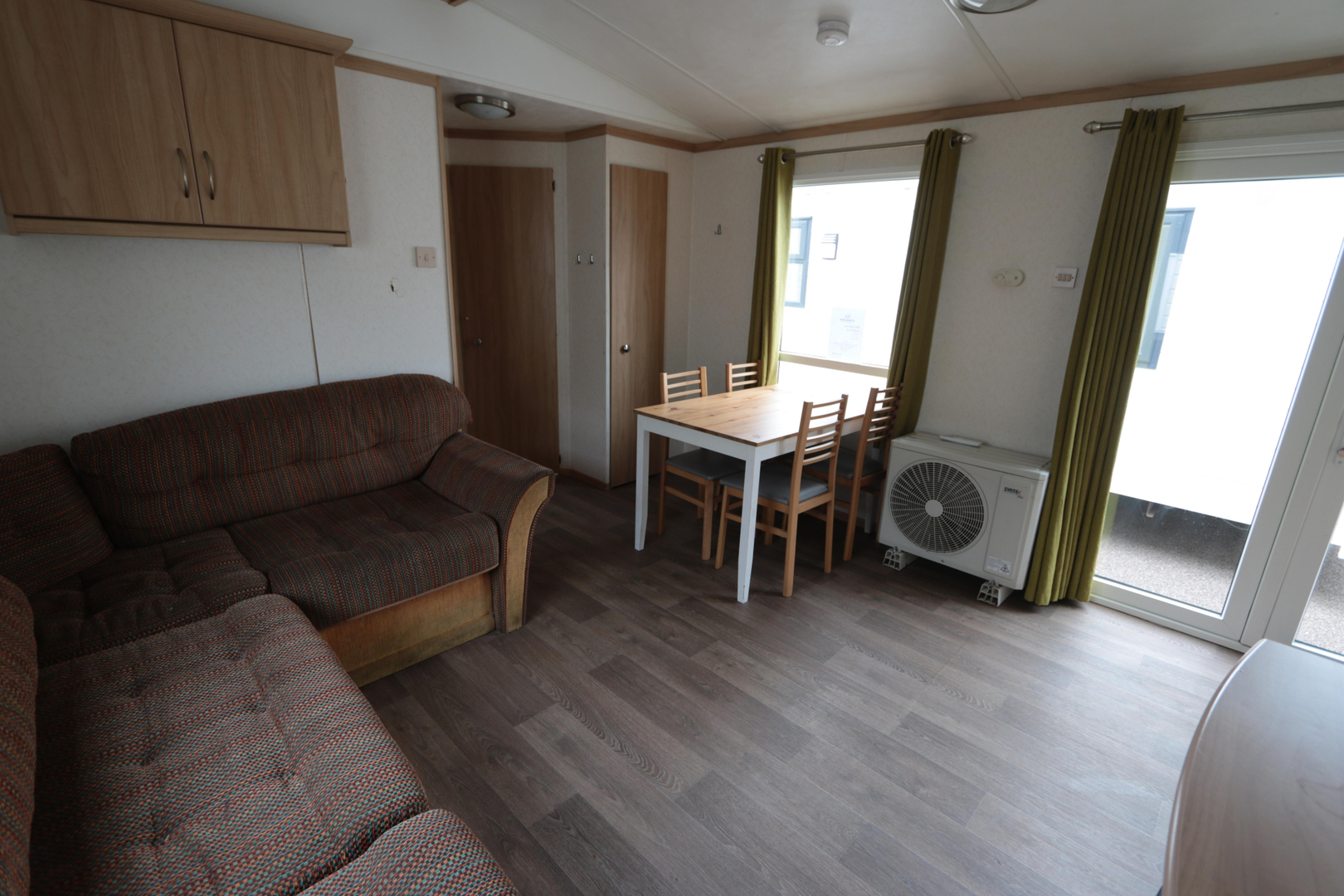 Occasion stacaravan AMS Saturnus - BTW verrekenb. (1041201) 