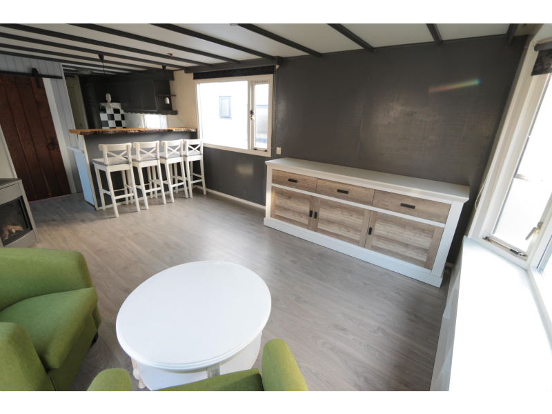 Stekelbos stacaravans en chalets