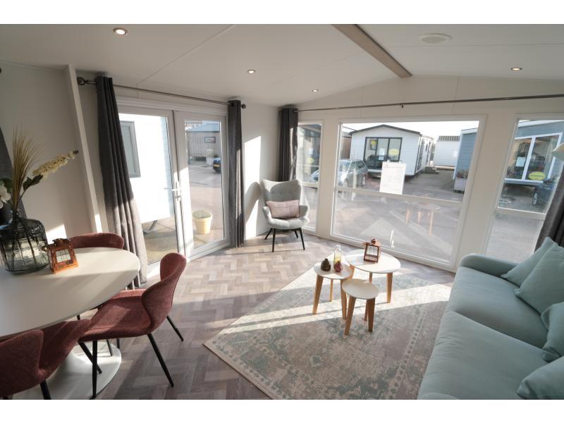 Stekelbos stacaravans en chalets