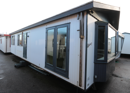 Chalet-Parkhome (Spiegelbild)