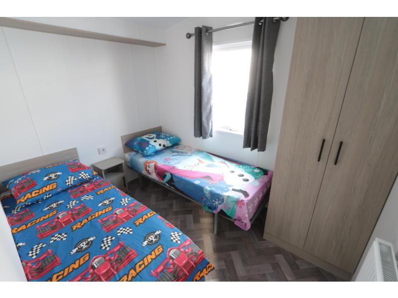 Stekelbos stacaravans en chalets