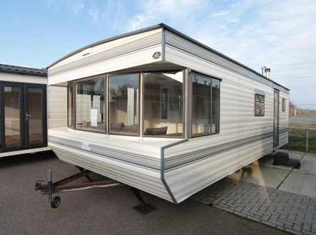 Arronbrook Atlantis, een Occasion stacaravan voor 3.950 euro - Uit voorraad leverbaar
