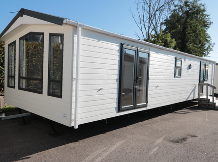 Stebo Chalet  - ALL-ELECTRIC - BJ:2022, een Occasion chalet voor 42.950 euro - Uit voorraad leverbaar