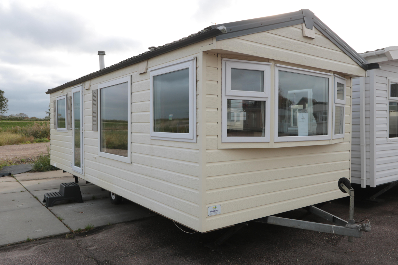 Occasion stacaravan Europa Azure  De Luxe (1020192) 