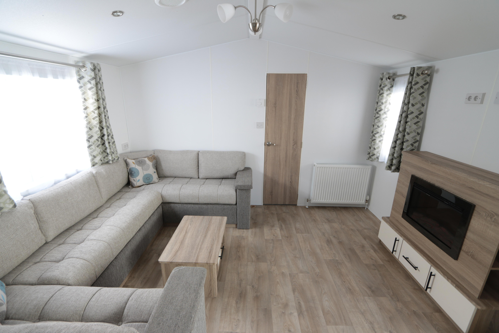 Neu stacaravan Europäischer Wacholder (886189) 